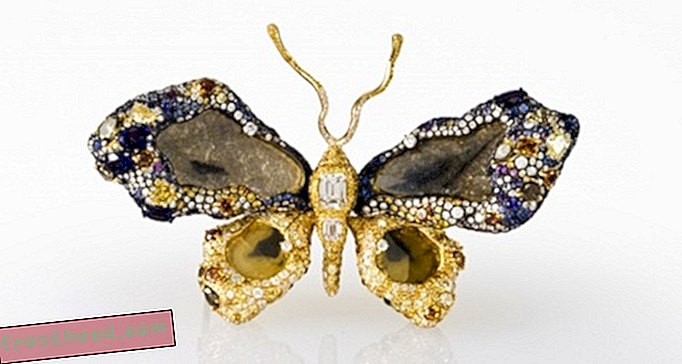 művészet és művészek, tervezés, divat, smithsonian, smithsonian, blogok, bevásárlóközpont körül - Szárnyas vándorlás: A 77 karátos pillangó bross, amely „ragyog” a sötétben