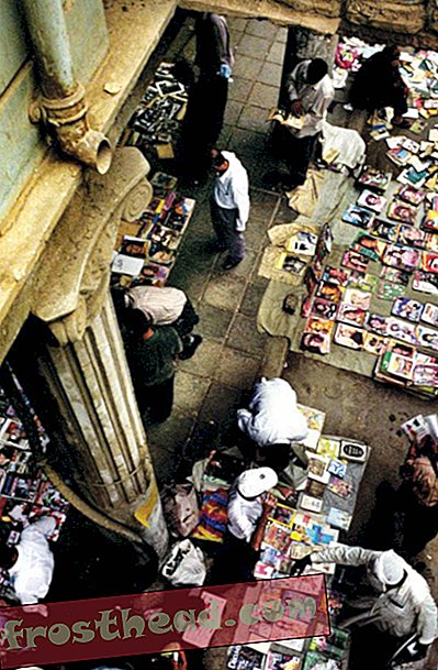 статии, изкуства и култура, изкуство и художници - Багдад отвъд заглавията