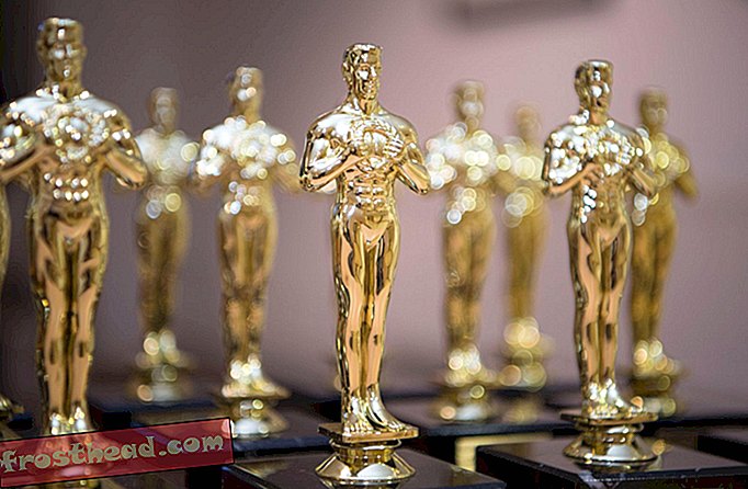 članci, umjetnost i kultura, povijest - Prve nagrade za akademiju imale su vlastitu verziju "popularnog" Oscara