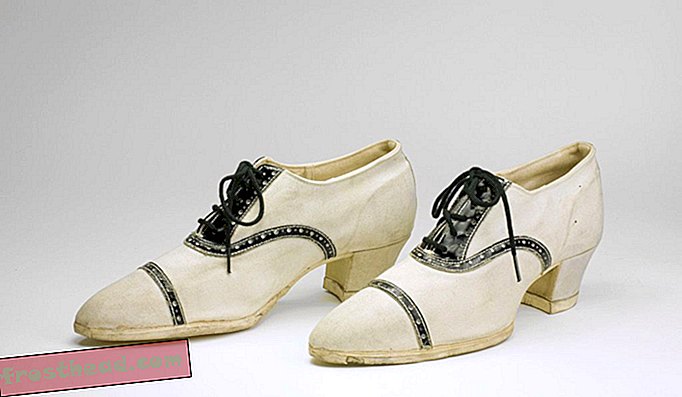Deze sneakers met hoge hakken uit 1925 moesten een compromis sluiten: