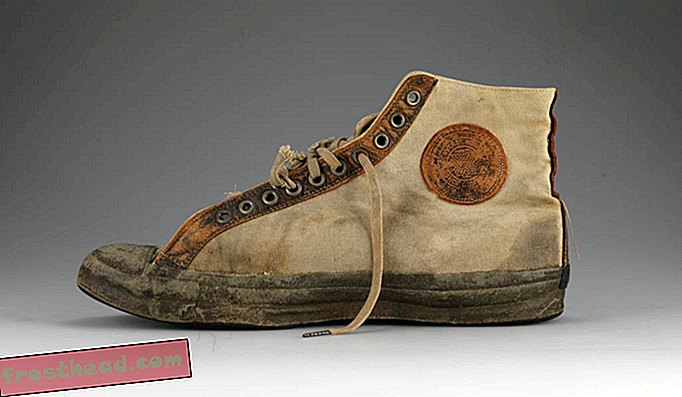 Running Shoes Ημερομηνία Επιστροφή στη δεκαετία του 1860, και άλλες αποκαλύψεις από την έκθεση Sneaker του Μουσείου Μπρούκλιν