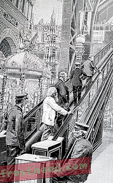 escalera mecánica en Paris Exposition 1900.jpg