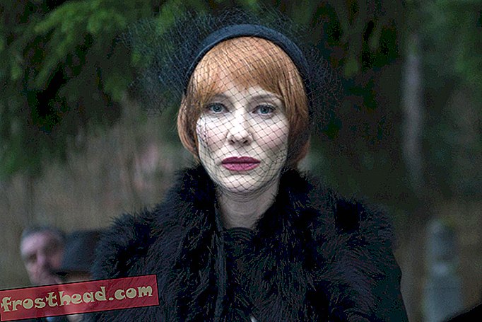 Cate Blanchett ima v tej drzni umetniški instalaciji 13 podvigov