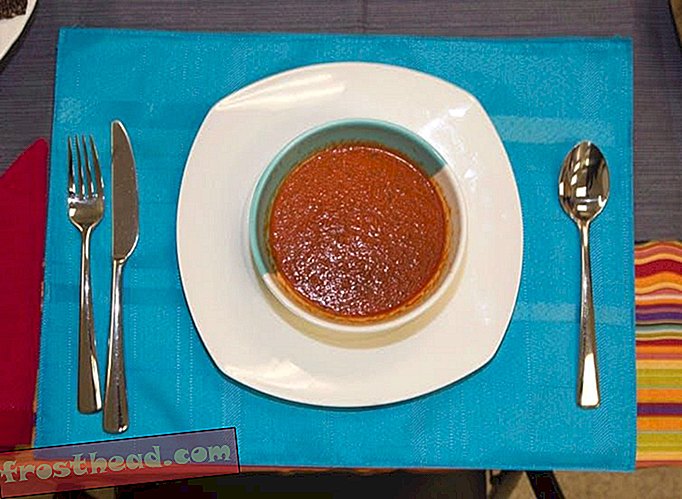 Sopa de manjericão tomate vermelho assado