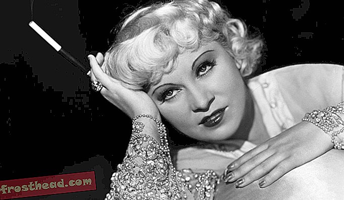 Mae West byla možná trochu smutná pro citlivost 30. let.