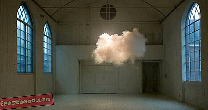 Nimbus Clouds: mystérieux, éphémère et maintenant à l'intérieur