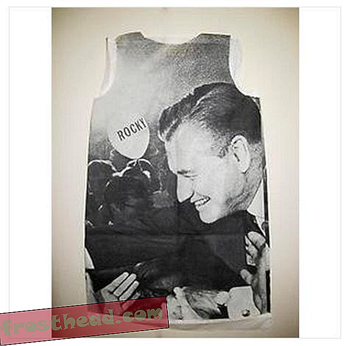 Robe de campagne en papier Rocky pour Nelson Rockefeller, années 1960.