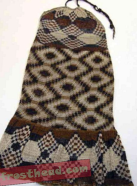 Halter-tyylinen mekko
