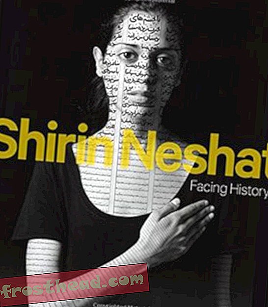 Новата изложба на иранското изгнание Ширин Нешат изразява силата на изкуството да оформя политическия дискурс