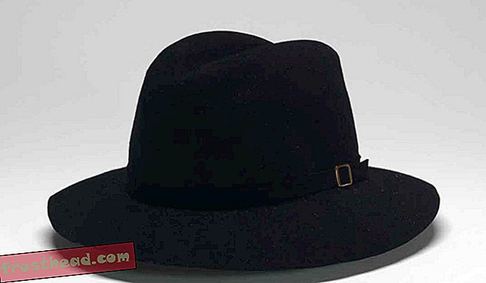 Maddest Hatter criou este chapéu de feltro que Michael Jackson usou durante a turnê.