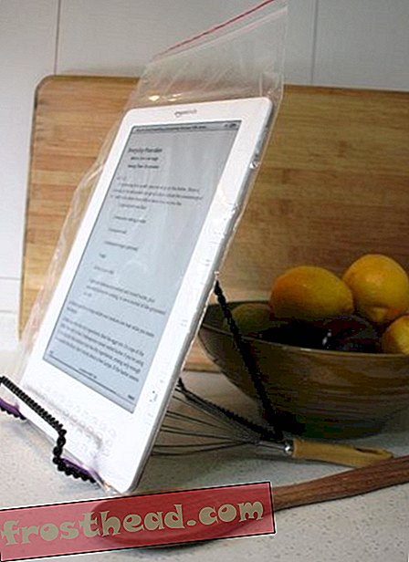 Традиционни готварски книги срещу електронни четци, търсения и приложения