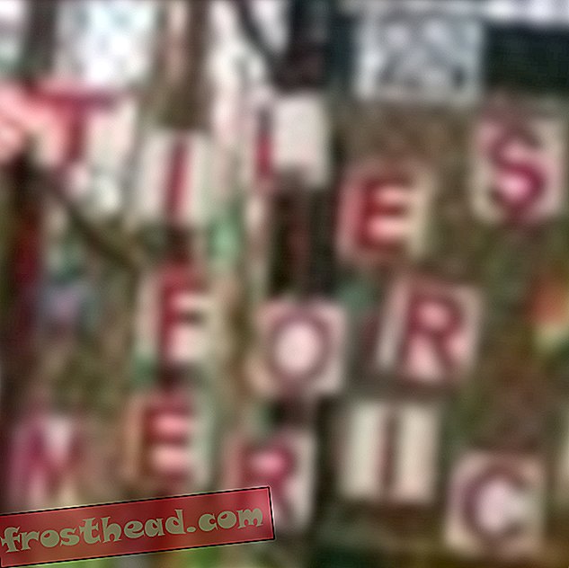 Il progetto "Tiles for America" ​​realizzato a mano ricorda il 9 / ll