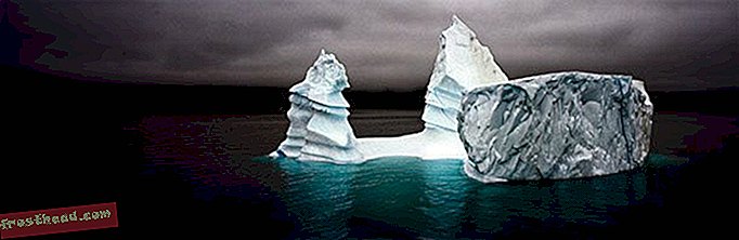 Grand Pinnacle Iceberg, Østgrønland, fra den sidste isberg, 2006, af Camille Seaman