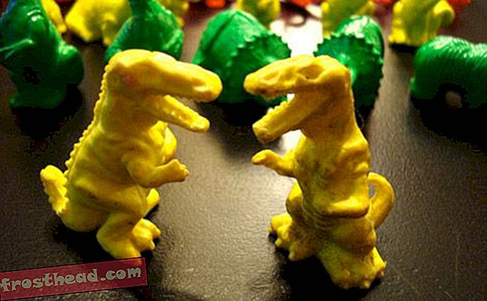 статьи, блоги, слежение за динозаврами, наука, динозавры - Карнавал блога № 33: Пластиковые игрушки, Сорвать браконьера, Заслуженные музыканты
