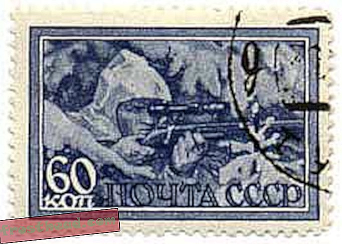 URSS Lyudmila Pavlichenko sello postal de 1943.