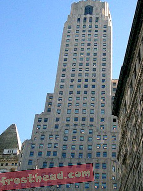 Le bâtiment d'Irving Trust au 1 Wall Street
