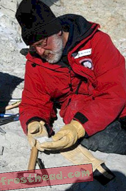 Porada naukowca z Antarktydy na przetrwanie zimna