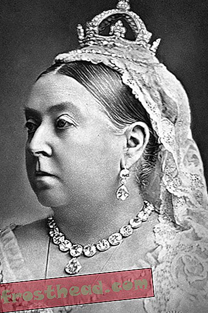 Queen_Victoria_（1887）.jpg