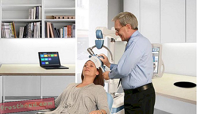 Предоставяне на пациент с помощта на NeuroStar устройство (Neuronetics)