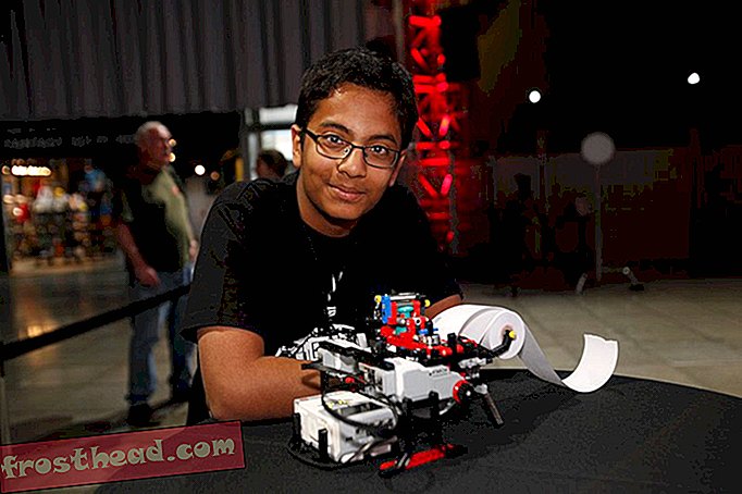 Rencontrez le jeune homme de 13 ans qui a inventé une imprimante braille à faible coût