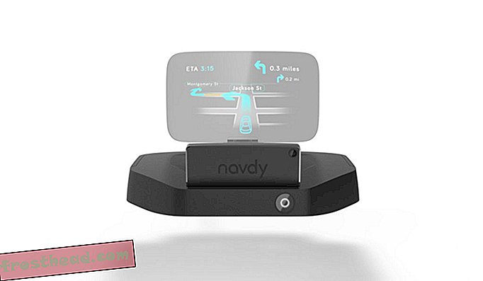 Navdy Projects Applications et SMS sur le pare-brise de presque toutes les voitures
