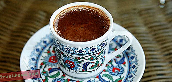 Pridobivanje glasbe s turško kavo