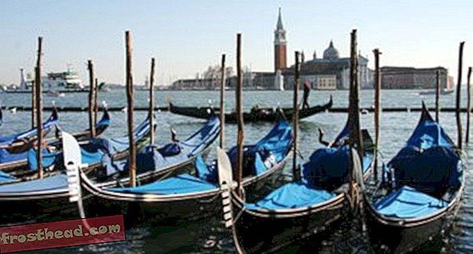 Venedig mit der Gondel sehen