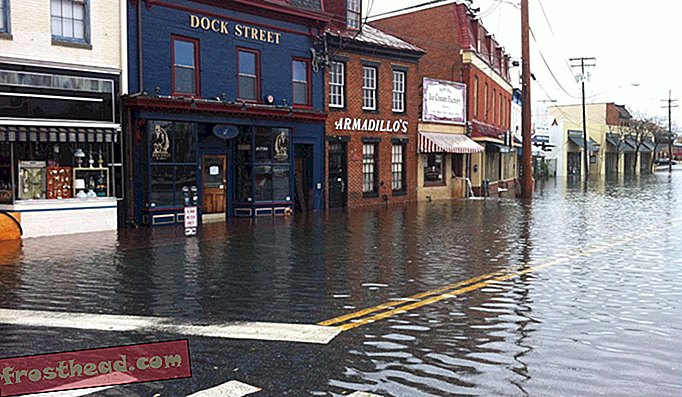 Inundații extinse în centrul Annapolisului, după uraganul Sandy.