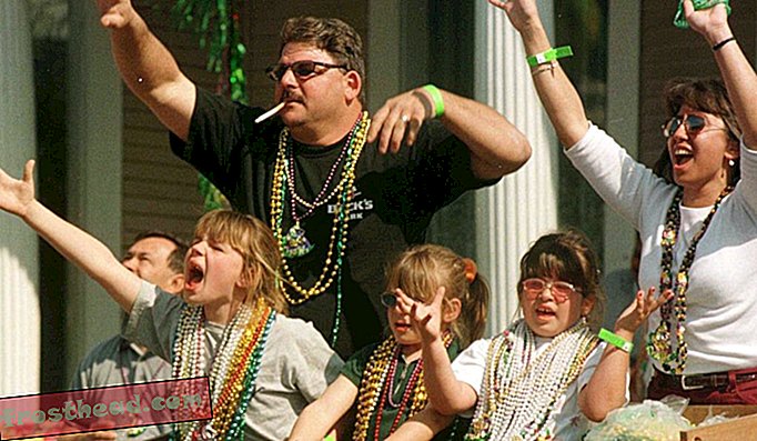 Die giftige Wahrheit hinter Mardi Gras Beads