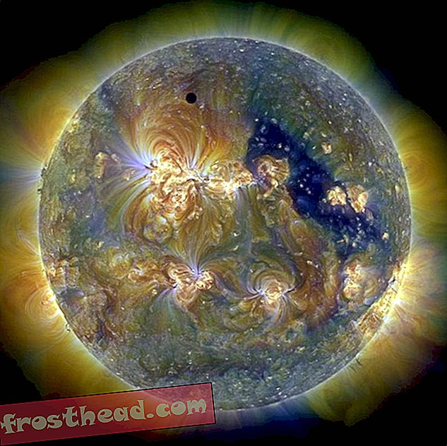 Evo nevjerojatne slike Venere koja prolazi ispred Sunca
