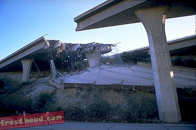 לפני 20 שנים, רעידת האדמה של נורת'רידג 'התנדנדה בלוס אנג'לס