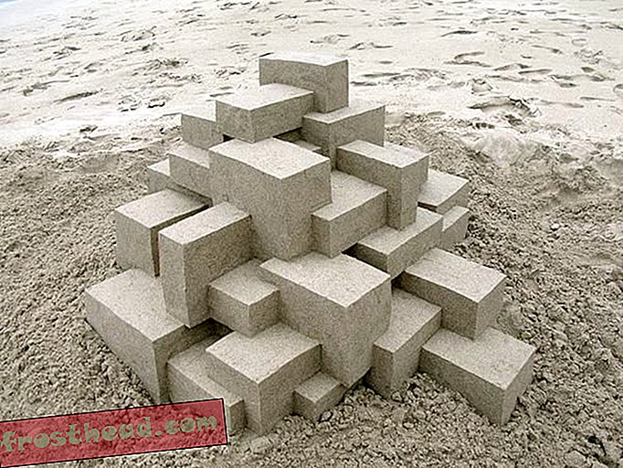 Verbazingwekkende modernistische zandkastelen gebeeldhouwd door Calvin Seibert