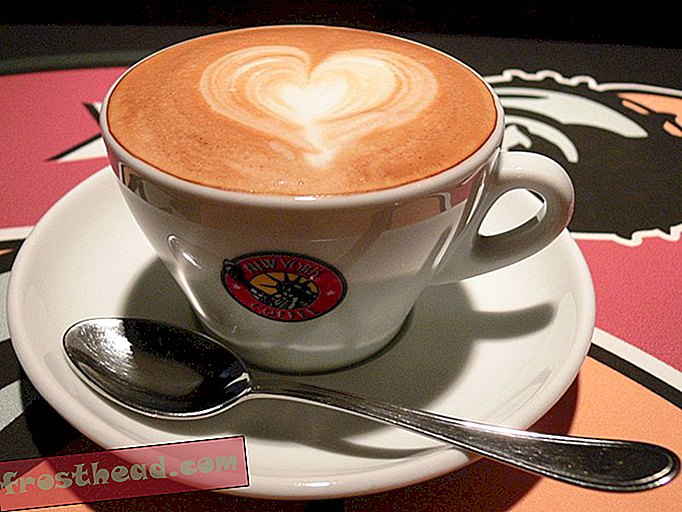 कॉफी के लिए एक और बिंदु: यह मेमोरी-मेकिंग एबिलिटीज को बढ़ावा दे सकता है