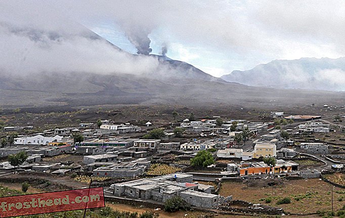 Un volcán en Cabo Verde está arrasando pueblos enteros