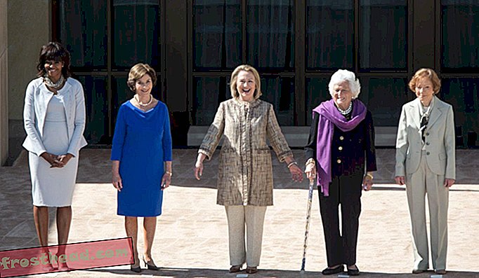 Prva dama ZDA Michelle Obama in nekdanje prve dame Laura Bush, Hillary Clinton, Barbara Bush in Rosalynn Carter.