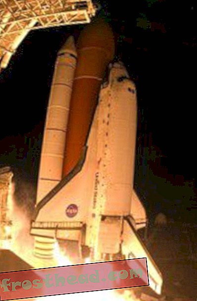 מאמרים, בסמיתסוניאן, בלוגים ברחבי הקניון - איך זה לראות שיגור מעבורת חלל?