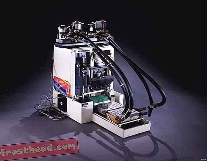 מכונת המחזור התרמי הראשונה, שנבנתה על ידי מדענים בתאגיד Cetus