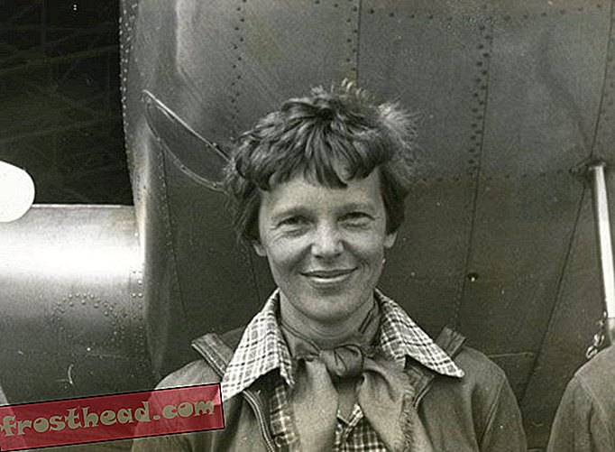 En la galería de retratos: "One Life: Amelia Earhart" se abre 75 años después de su desaparición