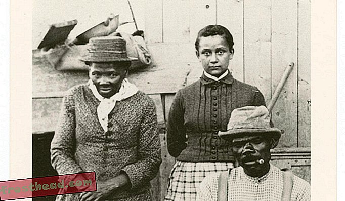Razglednica Harriet Tubman, Nelson Davis in hčerke Gertie