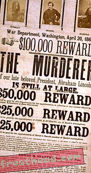 Lincoln is Dead: A Collection of Artifacts at American History Mark the Tragedy-artikler, hos smeden, blogger, rundt kjøpesenteret