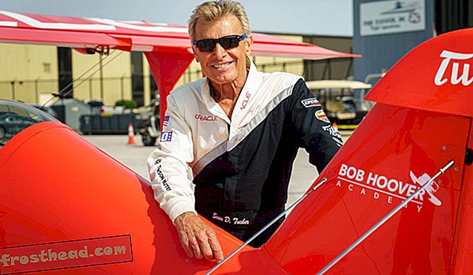 Sean D. Tucker telah mendorong batas-batas aerobatik selama beberapa dekade, dan dia mengatakan dia masih memiliki pandangan yang tetap pada masa depan.