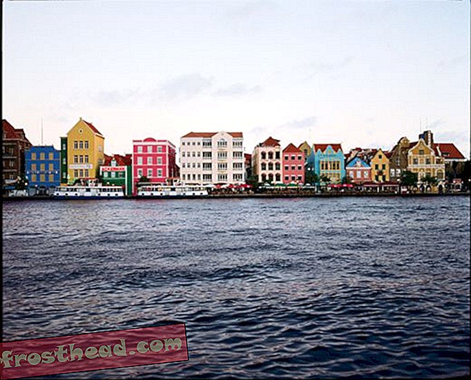 Curaçao - Tengara dan Tempat Tujuan