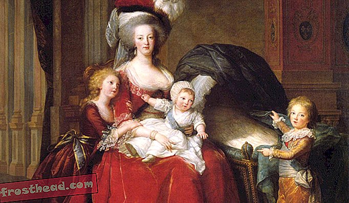 Marie_Antoinette_and_her_Children_by_Elisabeth_Vigee-Lebrun.jpg