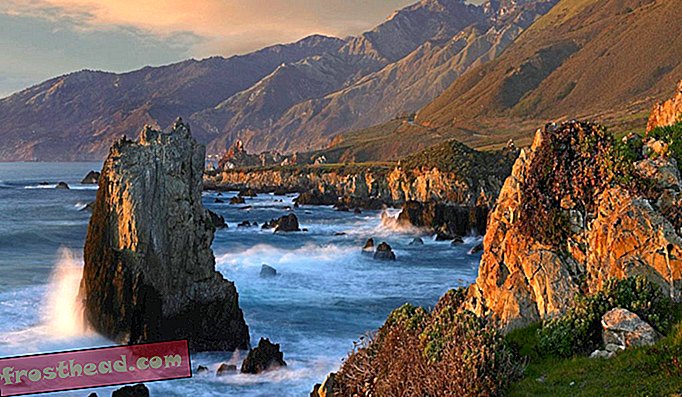 Jade Cove v Big Suru v Kaliforniji je priljubljena destinacija za lovce na žad.