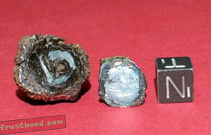 Cuentas hechas de meteorito revelan red de comercio antiguo