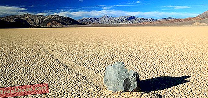 Kuinka Kuolemanlaakson “purjekivet” liikkuvat itseään aavikon yli?