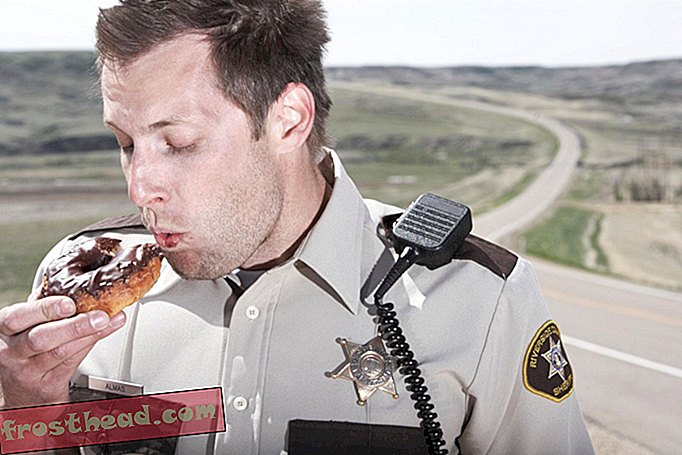 Како су полицајци који воле крофне постали стереотип