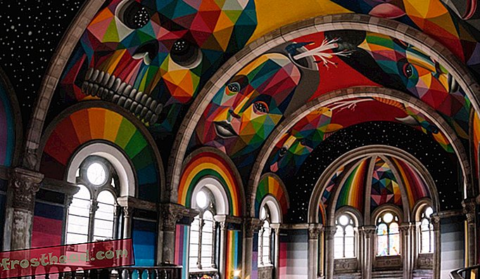 Patinadores transformaram uma igreja de 100 anos em um Skatepark coberto de mural