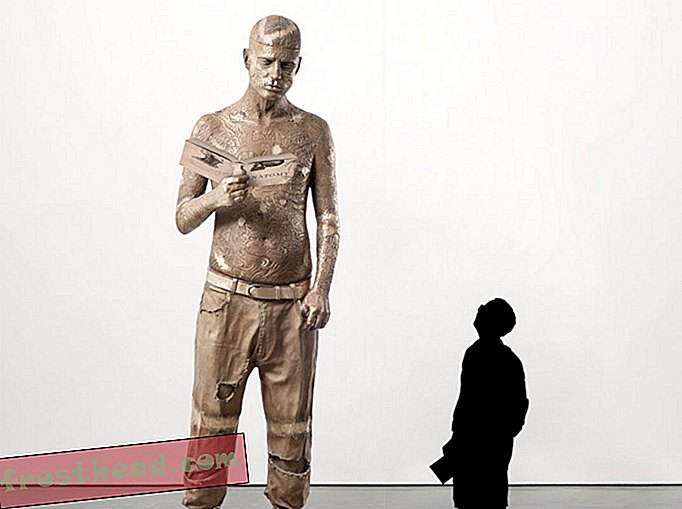 Rzeźba „Zombie Boy” Fleshes Out London's Science Museum