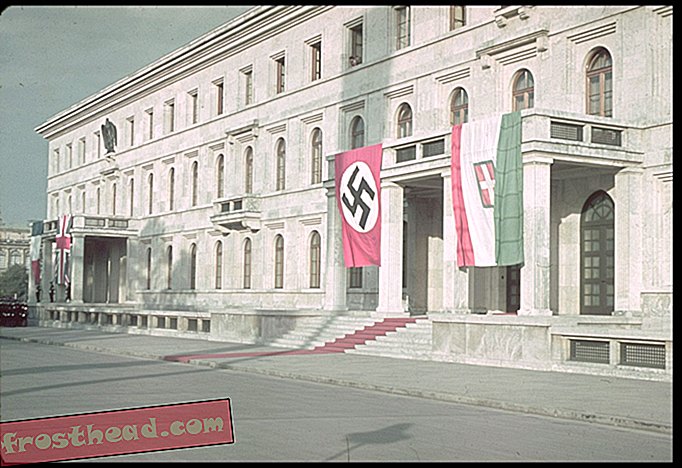 जांच नाजी-लूटी हुई कला की पहचान करती है जिसे बाद में हिटलर के मुख्यालय से निकाल दिया गया